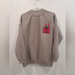 Cat reverse applique sweatshirt